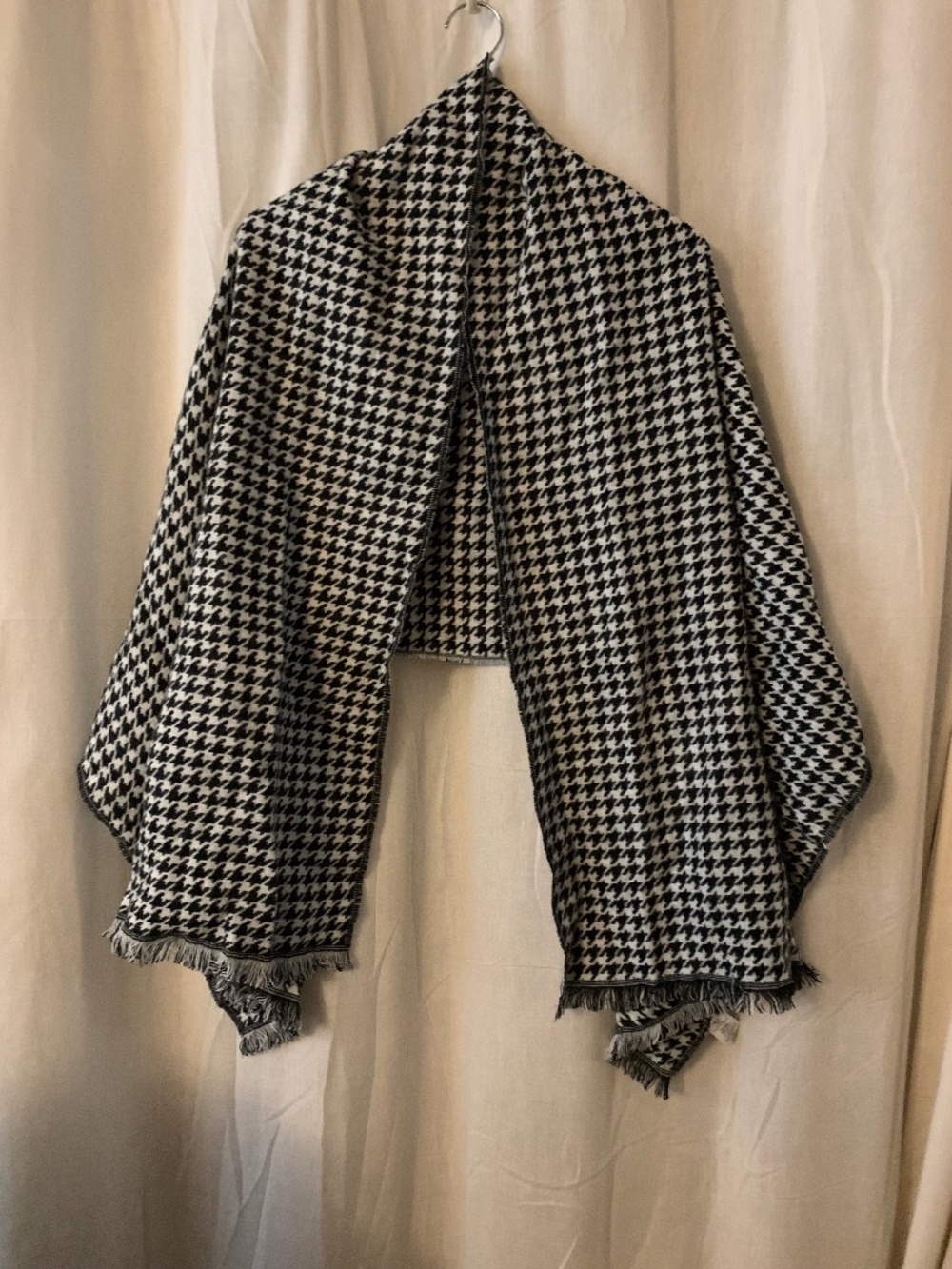 Black Ivory Houndstooth Woven Scarf Shawl Wrap Fringe One Size